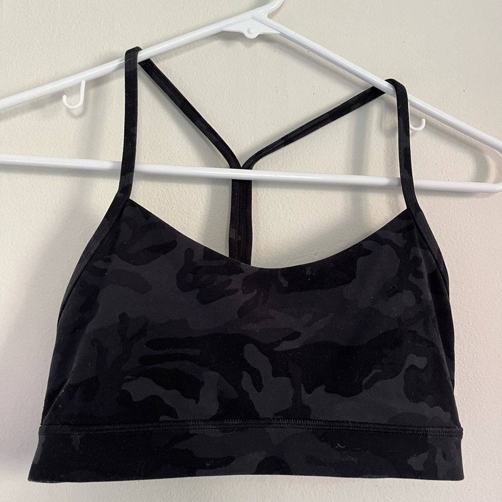 lululemon camo flow y sports bra, size 6